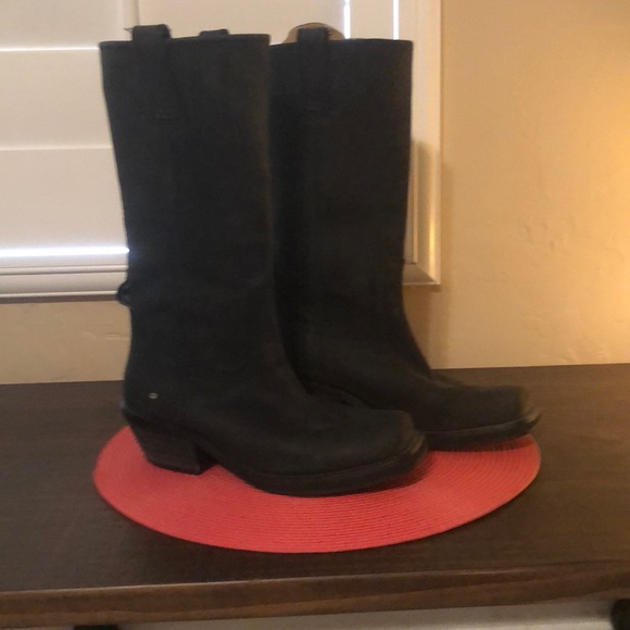 Rocket Dog Shoes - Rocket Dog black suede leather boots
